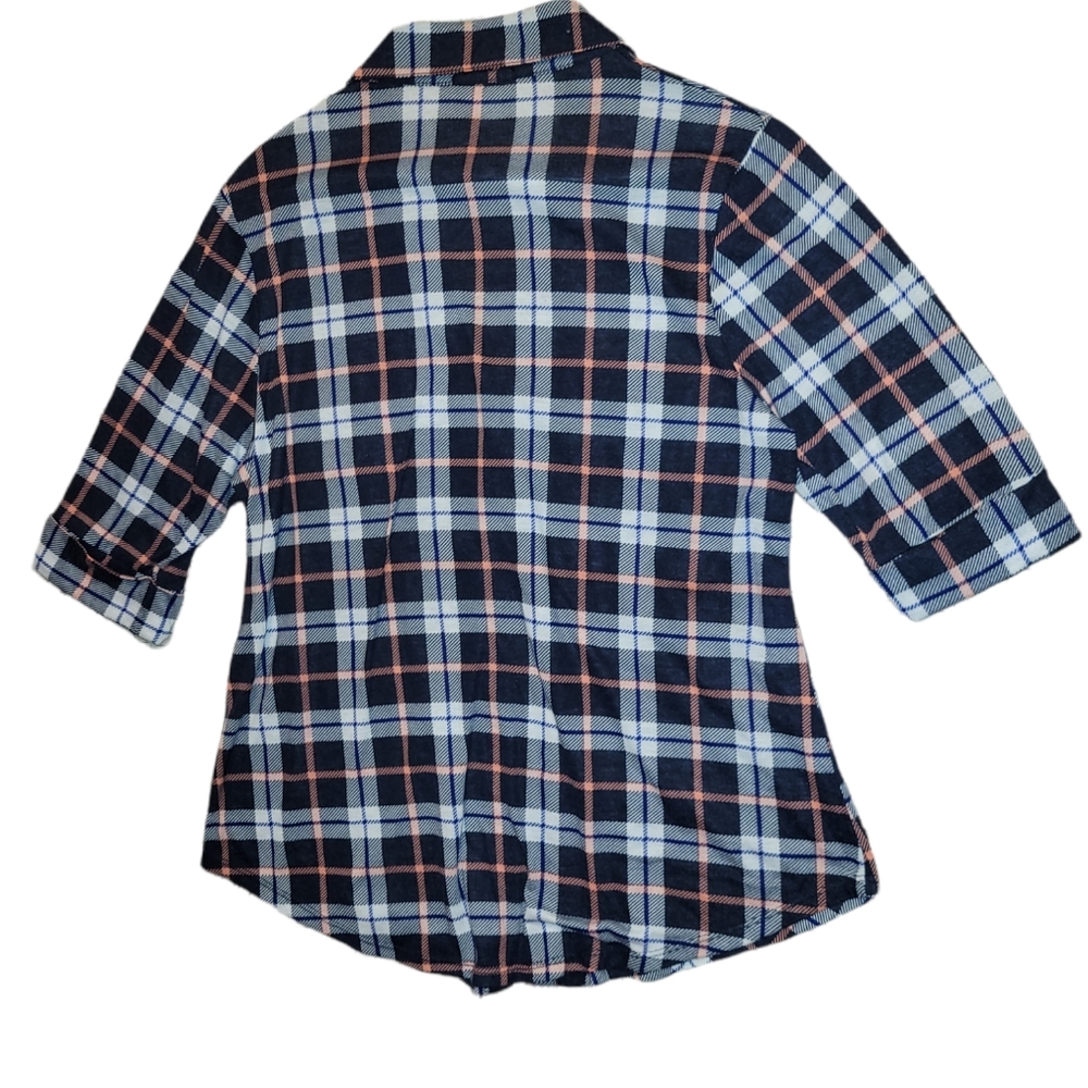 Button down Large - Picture 2 of 3
